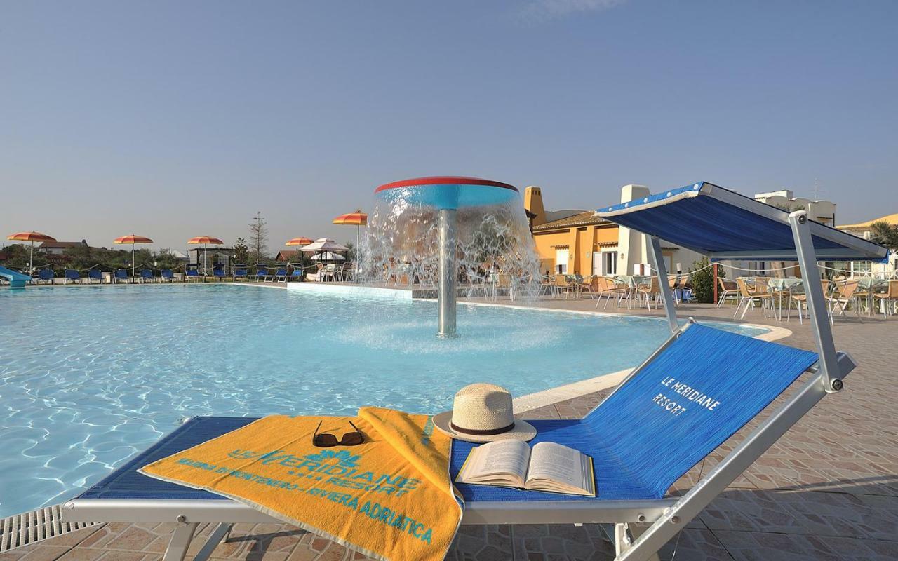 Villaggio Turistico Le Meridiane Марина-ди-Монтенеро Экстерьер фото